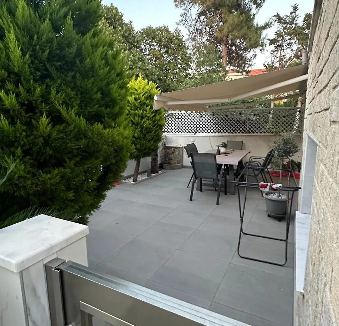 Marko'S Place Hanioti Greece